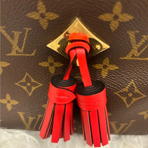 Louis Vuitton monogram saintonge - Picture 4 of 9
